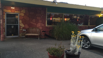 Wild Goose Cafe outside