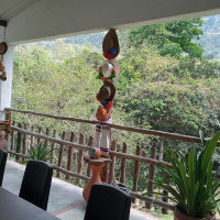 Fifth Avenue Bar & Grill