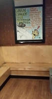 575 Pizzeria inside