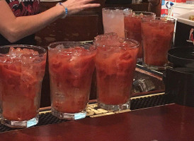 Brockett Pub House Grill drink
