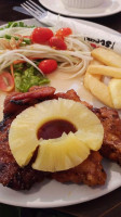 Cachapas Y Mas food