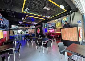 Zack Scotty's inside