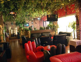 Rí Rá Irish Pub inside