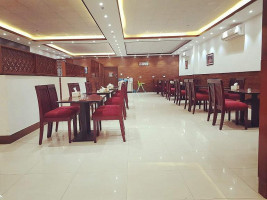 Baskin-robbins inside