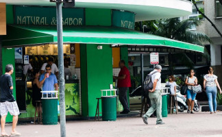 Ruby Slipper Cafe outside
