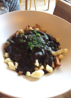 Lola Rosa Places Des Festivals food