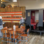 Rise’n Roll Bakery-schererville inside