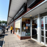 Dubin's Bakery outside