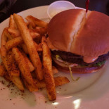 Steiny's Family Sports Grill Comida