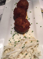 Stingray Lounge food