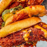 The Red Bird Hot Chicken Fries Comida