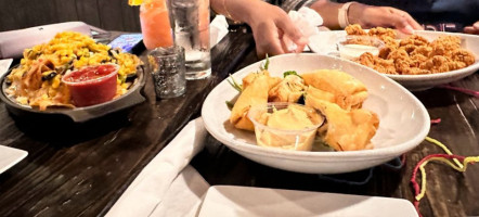 Little Pub Stratford food