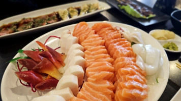 Sushi Torii food