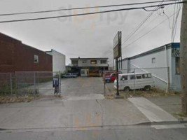 Wheelies Motorcycles & Cafe outside