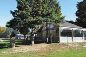 Resto- La Chapelle outside