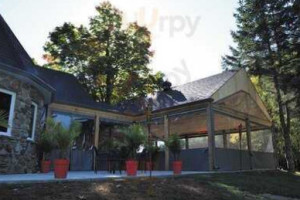 Resto- La Chapelle outside