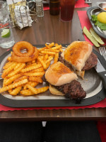 Pine Tree Supper Club Comida