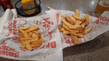 Red Robin Gourmet Burgers And Brews Comida