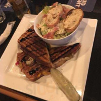 The Dufferin Public House food