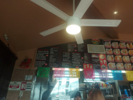 Taqueria Los 3 Toritos food