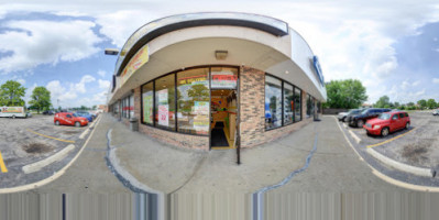 Unbeatable Eatables outside