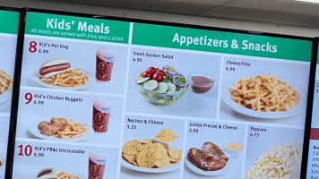 Lakeside Café At Saint Louis Zoo food