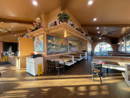 Taqueria Los 3 Toritos inside