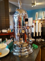 Brentwood Bay Village Empourium food