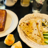 40 North At Alphabet City food