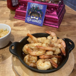 2 Crazy Fellas Comida