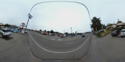 Lakeside Cafe outside