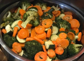 Bawadi Mediterranean Grill food