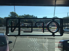 Makris Diner Exterior