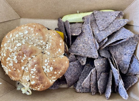 Natural Sisters Cafe