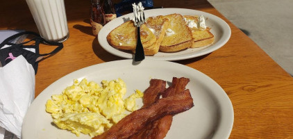 Cracker Barrel food