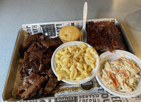 Smokin Country's Bbq Pit Llc food