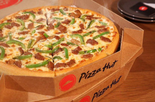 Pizza Hut food