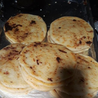 Pupusas 100% Salvadorenas food