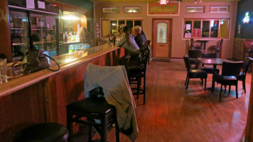 Farley's Pub inside