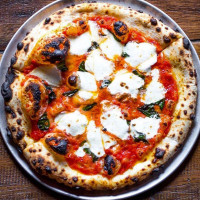 Il Forno a Legna food
