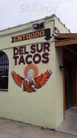 Del Sur Tacos outside