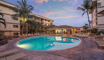 Worldmark Kona outside