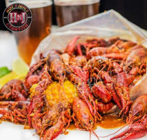 Hot N Juicy Crawfish food