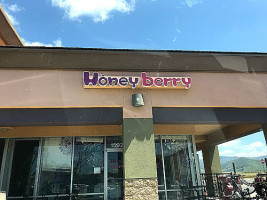 Honey Berry outside