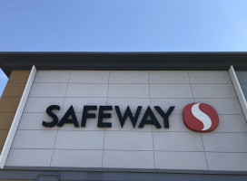 Safeway Bakery logo