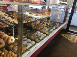 Winchell's inside