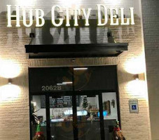 Hub City Deli outside