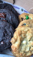 Insomnia Cookies food