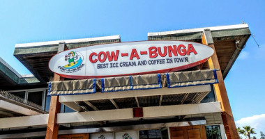 Cow-a-bunga Ice Cream Coffee outside