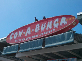 Cow-a-bunga Ice Cream Coffee outside